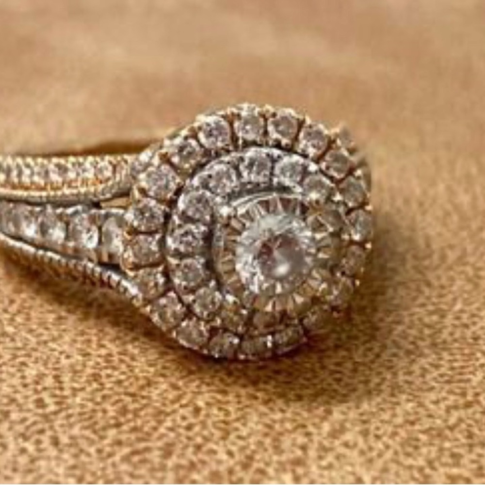 Ring Size 7.5 - Picture 3 of 11